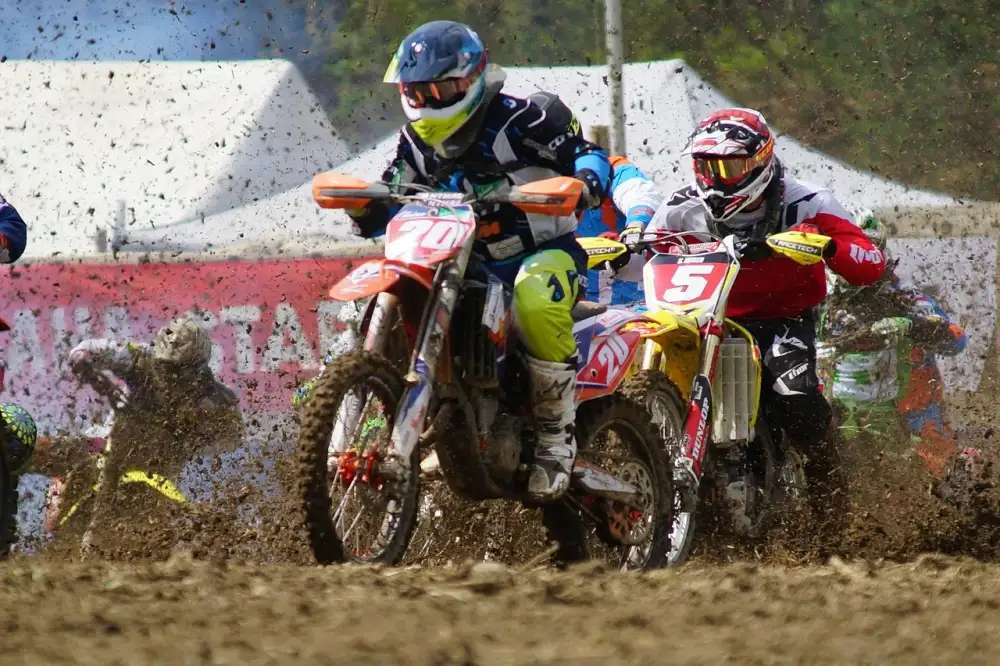 Husqvarna Motorová Pila